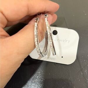 🛍️ 4 for $20 🛍️ Elegant Silver Hoop Earrings